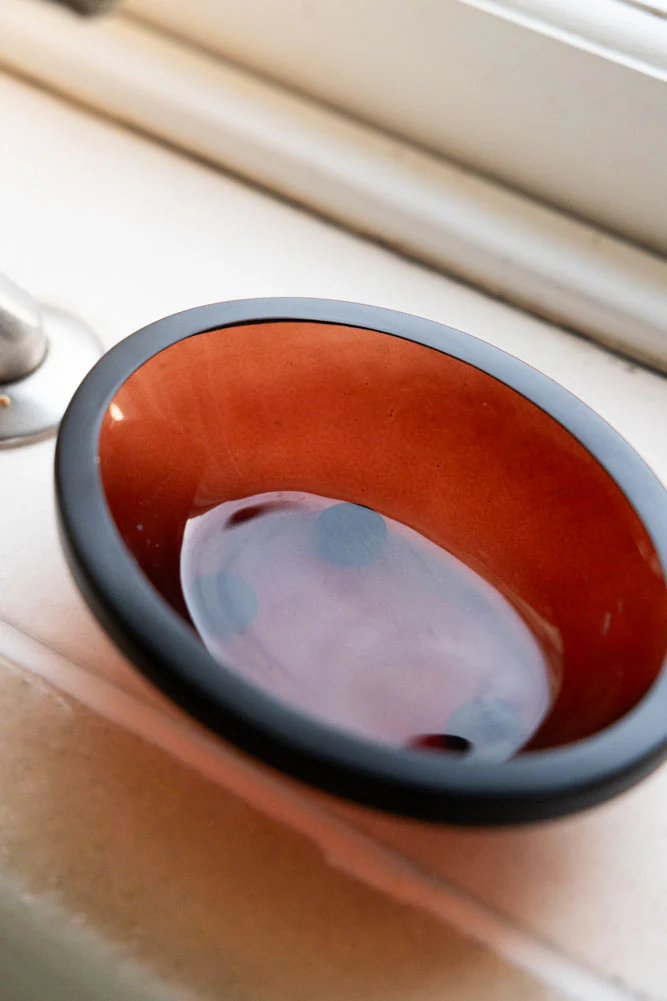 Apothecary-Style Amber Glass Soap Dish - Image 2