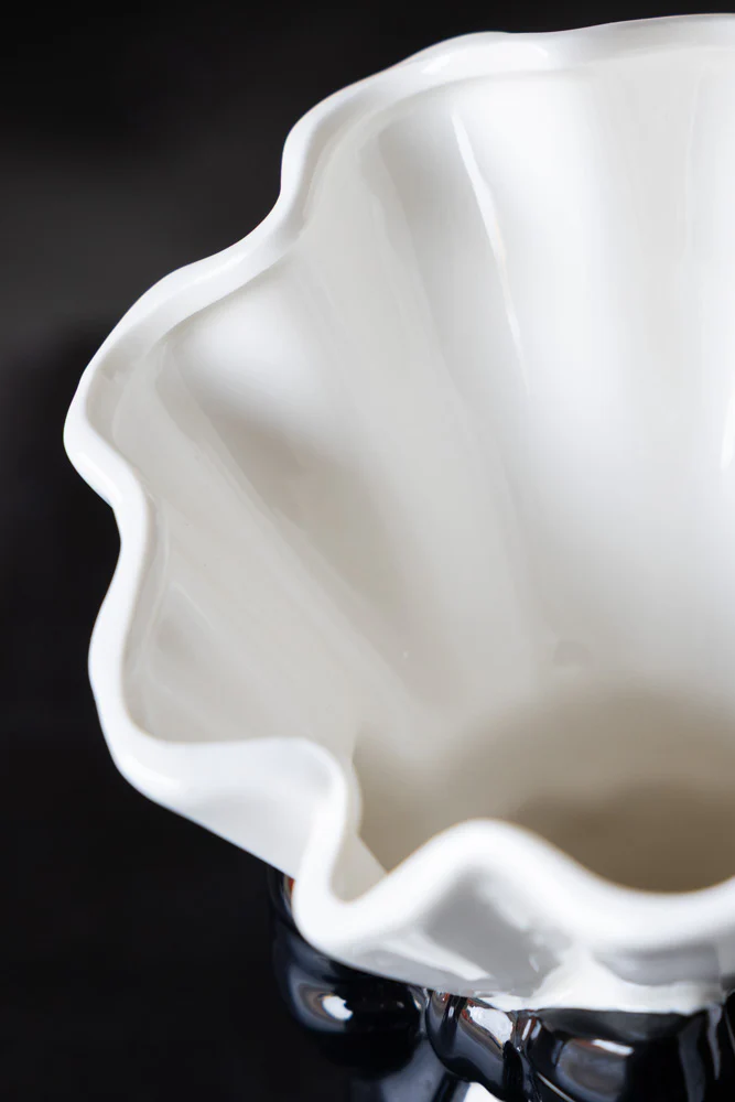 Black Bow Flower Vase - Image 5