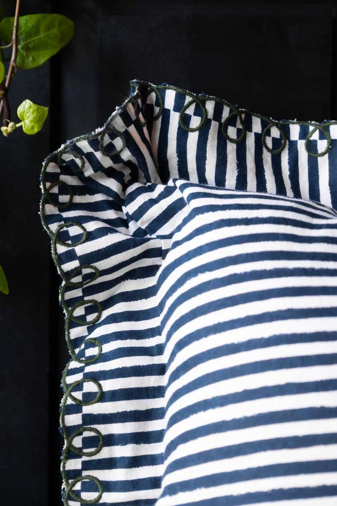 Black & White Stripe Cushion With Scalloped Edge - Image 4