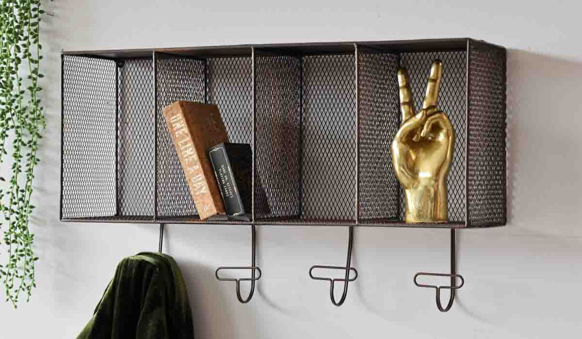 Pigeon Hole Wall Unit With Hooks - Image 7