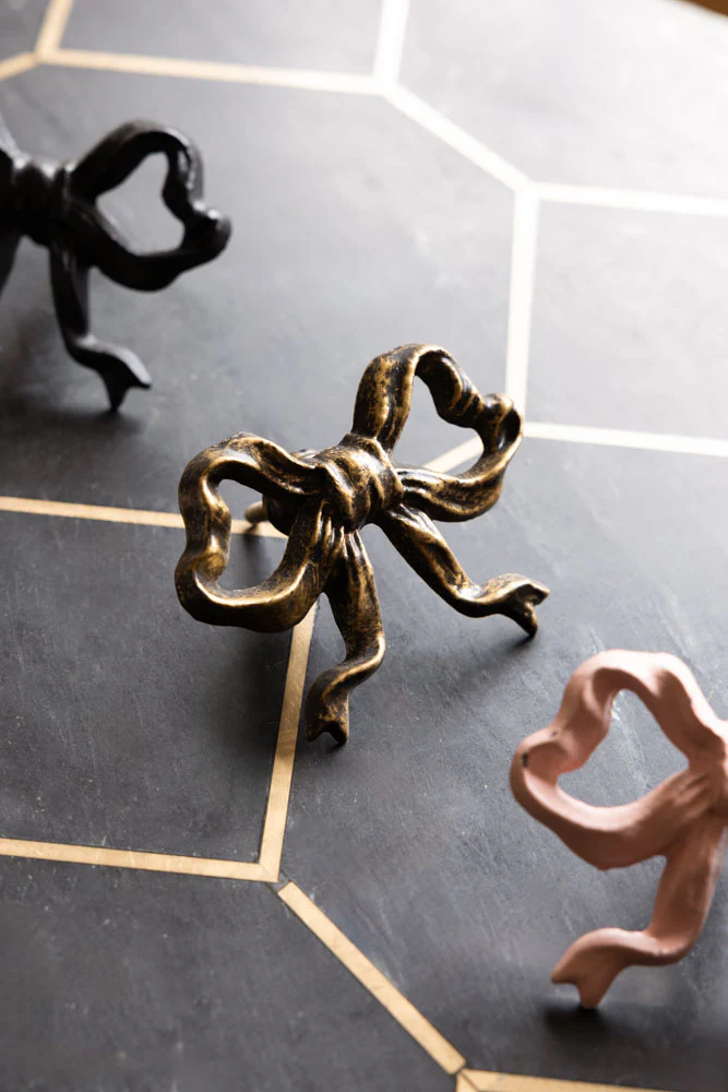 Pretty Gold Bow Cupboard/Drawer Knob - Image 4