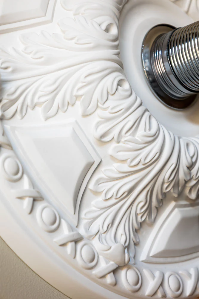 Ready-To-Paint Plaster Ceiling Rose  Medium - SAMPLE - Image 5