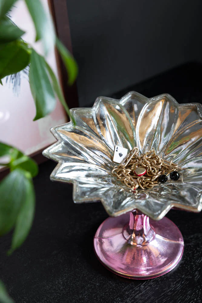 Set Of 2 Vintage-Style Coloured Glass Display Dishes - Image 3